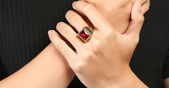 Top 8 mẫu nhẫn nam đính đá thời thượng, phong cách nhất